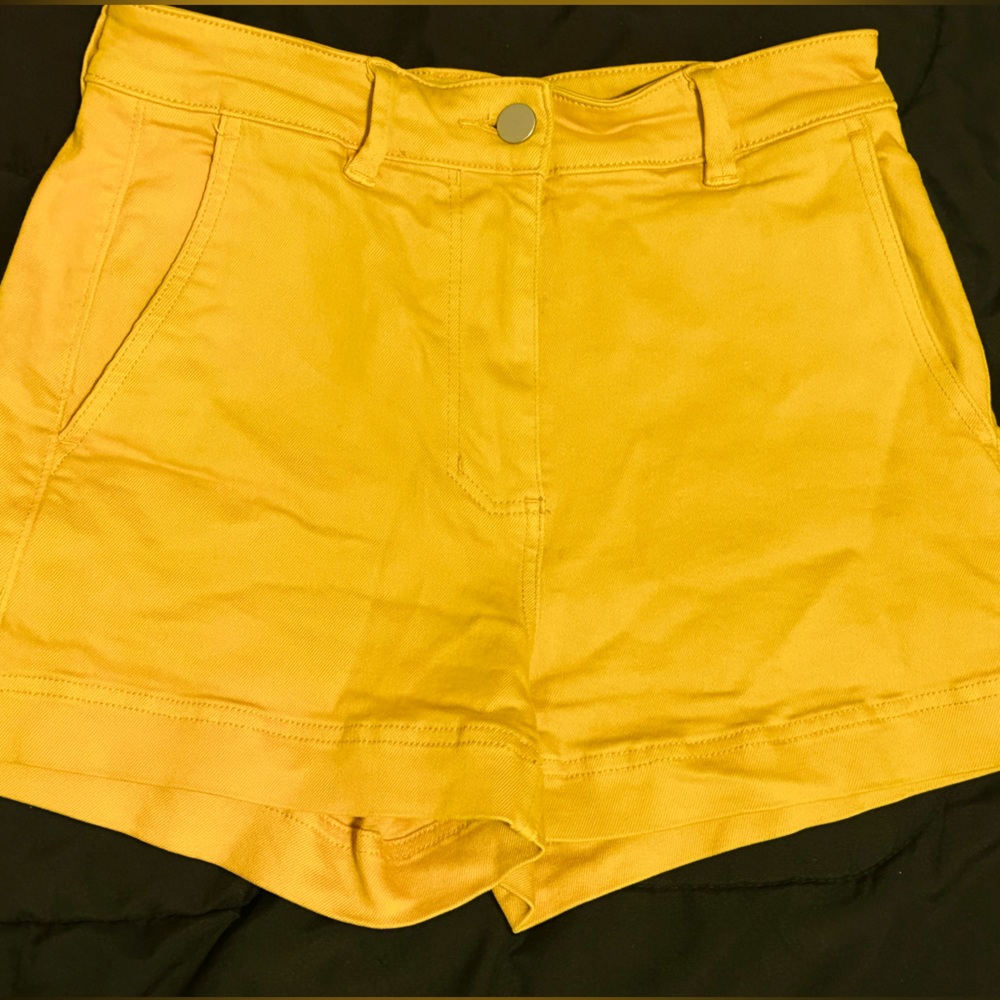 Short 💛💛💛💛